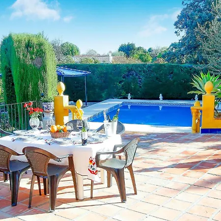 Lovely Home In Alhaurin De La Torre With Wifi Holiday home Alhaurin de la Torre
