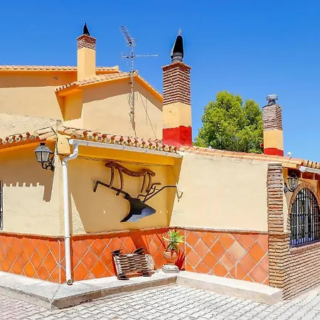 Lovely Home In Alhaurin De La Torre With Wifi Holiday home