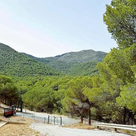 Lovely Home In Alhaurin De La Torre With Wifi * Alhaurin de la Torre