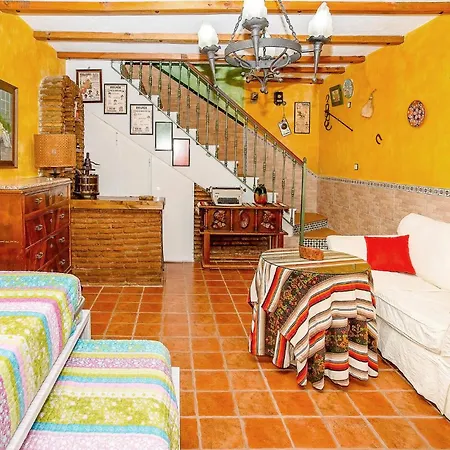 Holiday home Lovely Home In Alhaurin De La Torre With Wifi *