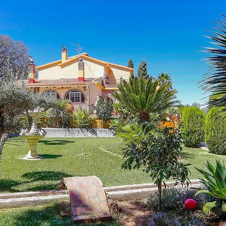 Lovely Home In Alhaurin De La Torre With Wifi * Alhaurin de la Torre